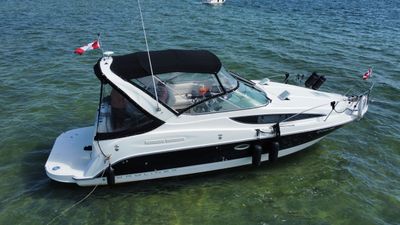 Photo of 28' Luxury Charter Serving Lake Simcoe and area