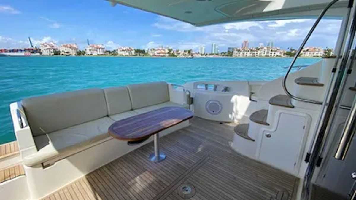 Listing photo sZehPBdqUFHHle6CFWWrU 5/11