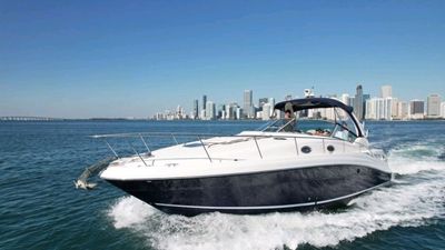Photo of sea ray 40 for Rent in Miami