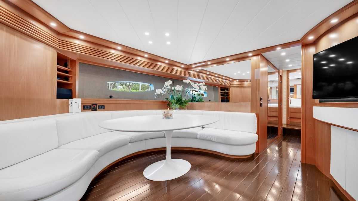 Listing photo mwFw9oFEDDjwQ-Yv4aKlq 12/20