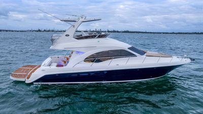 Photo of SEA RAY 48  in Miami, FL