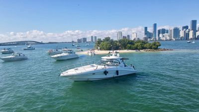 Photo of 5⭐️  SeaRay 44" Monday to Thursday one FREE hour- in Miami