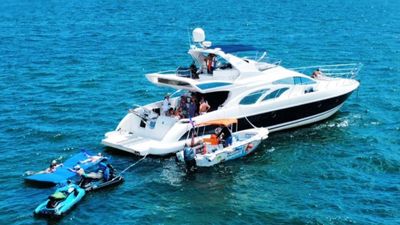Photo of 70ft Azimut W/ 2 Jet skis included in Miami for 13 people.