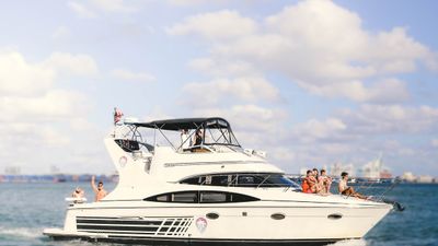 Photo of 50' Carver with Free Jetski and Huge Speakers for Up to 13 guests in Miami