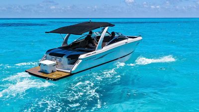Photo of 27’ FOUR WINNS  For Rent In Cancun