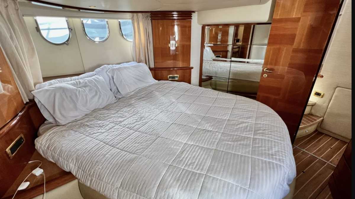 Listing photo wI3h_Z16wxGBwXQzF7b85 7/15