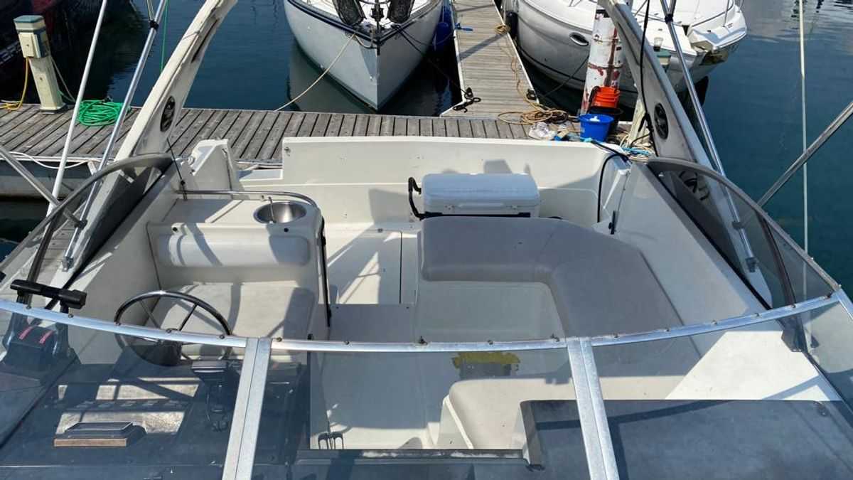 Listing photo 2