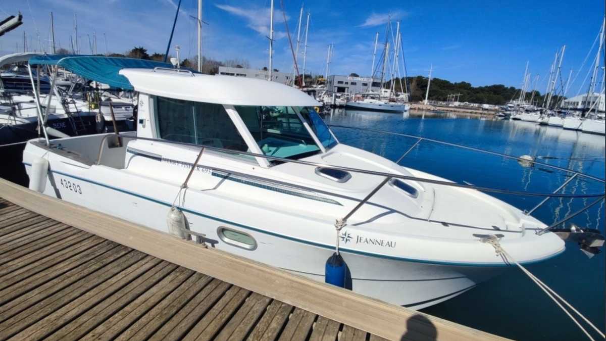 Main Listing Photo