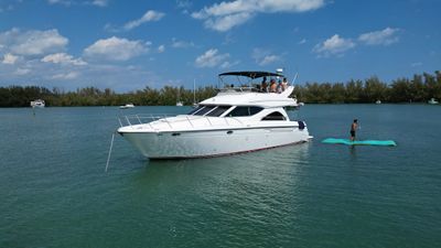 Photo of Beauty 50’ Maxum DOUBLE K