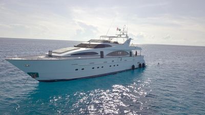Photo of Azimut 100 FT 