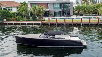 Photo of 40' VanDutch "ZNN"  for rent  in Miami, Florida