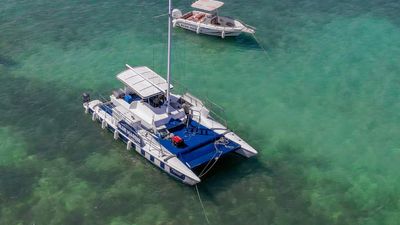 Photo of 🎉🛥️Luxury and Private Boat Tour for Family meetings, Bachelorette-Birthday Party