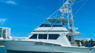 Photo of HATTERAS 60" for rent in Cancun