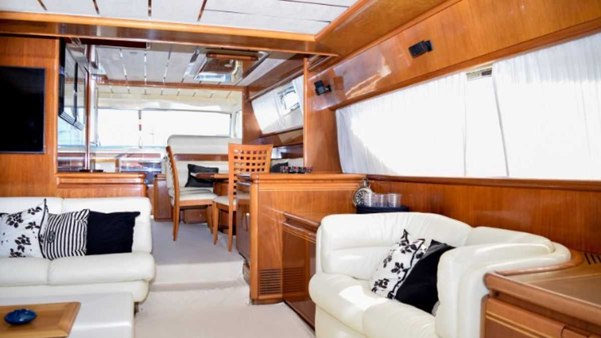 Listing photo bLHWS4AZNRTBCmEsr0To- 8/18