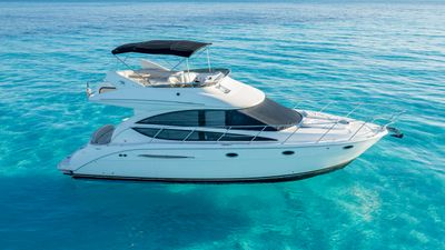 Photo of 🤩 Our favorite 44” Flybridge Yacht  For Rent In Cancun 🙌🏼🛥️