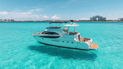 Photo of 🔥 Unique 3 Story 50 ft Yacht Available in Cancun ☀️🏝️