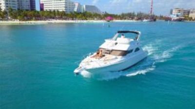 Photo of SEA RAY 46"  For Rent In Cancun