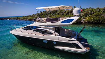 Photo of 43’ Azimut Yacht for charter near Tulum/Playa Del Carmen 🌴 Open Bar 🥂 Executive Chef 👨‍🍳