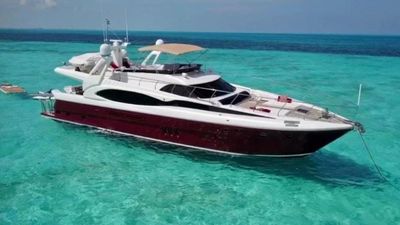 Photo of Amazing 85” Yacht. Live the luxury 💯📍🙌🏼