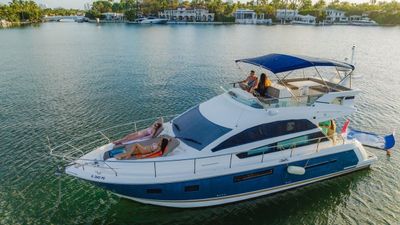 Photo of 2012 46’ FAIRLINE SQUADRON