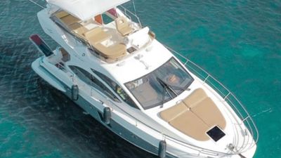 Photo of 42” Azimut Yacht