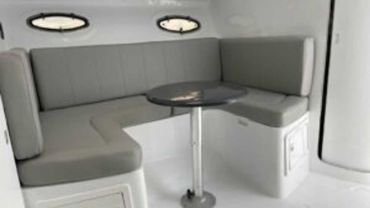 Listing photo syLoB_pQbP_NwcAv-oa-q 7/11