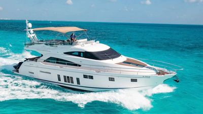 Photo of 70’ FAIRLINE SQUADRON   For Charter In Cancun