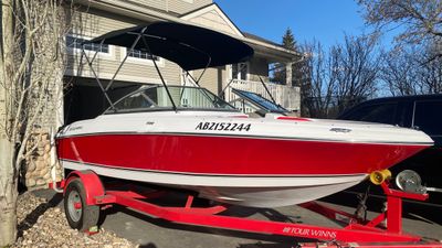 Photo of 2018 Four Winns Horizon H180 / 200Hp -8 passenger 